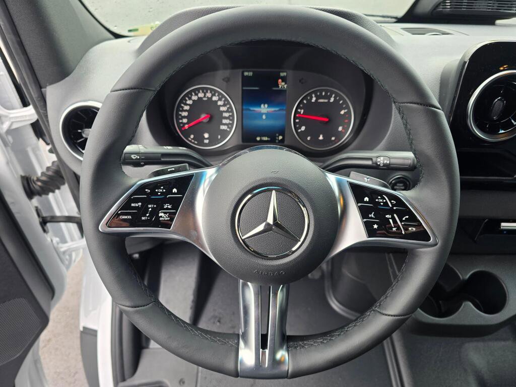 New 2026 Mercedes-Benz Sprinter 2500 image 30