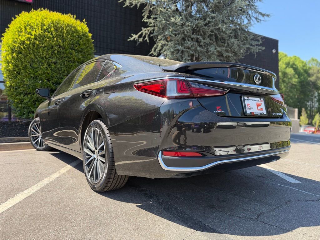 Used 2025 Lexus ES 300h w/ Premium Package image 20