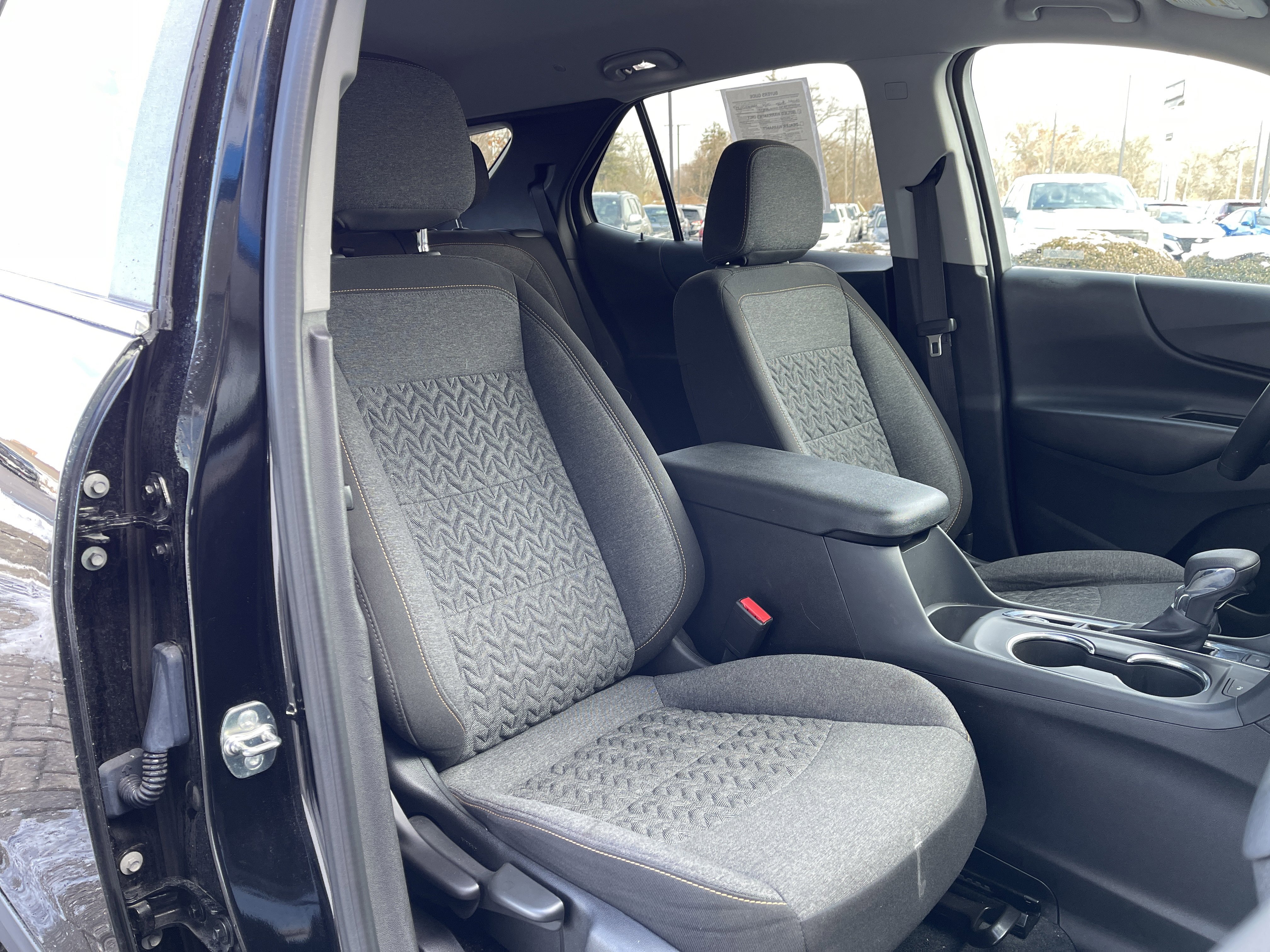 Used 2024 Chevrolet Equinox LT image 35