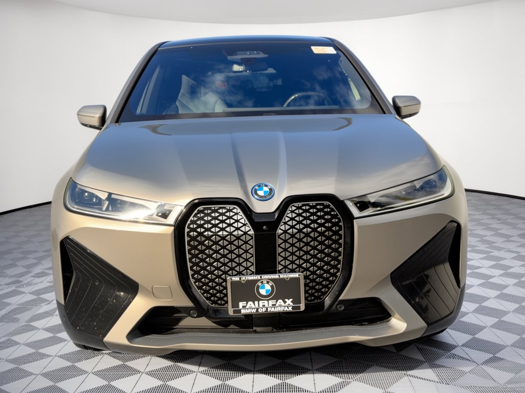 Certified 2024 BMW iX xDrive50 w/ Premium Package AWD/4WD image 6