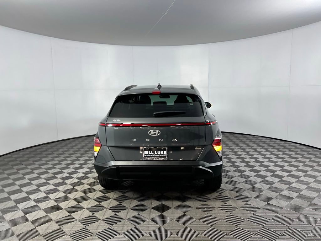 Used 2025 Hyundai Kona SEL image 7
