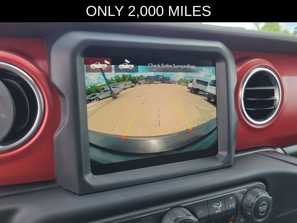 Used 2023 Jeep Wrangler Unlimited Rubicon w/ Cold Weather Group AWD/4WD image 25