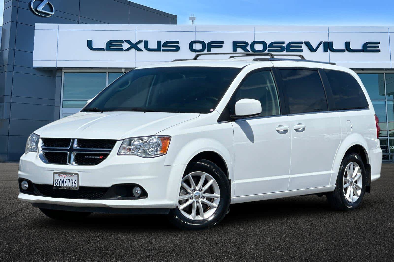 Used 2019 Dodge Grand Caravan SXT FWD image 1