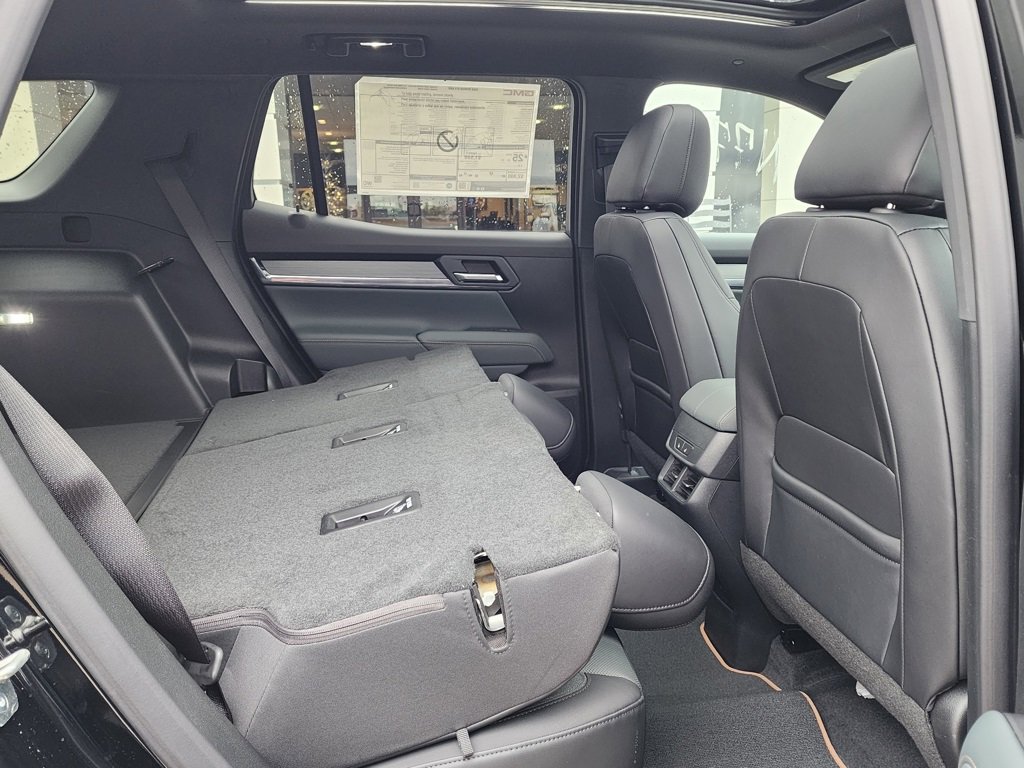 New 2026 GMC Terrain AT4 w/ Convenience Package III image 47