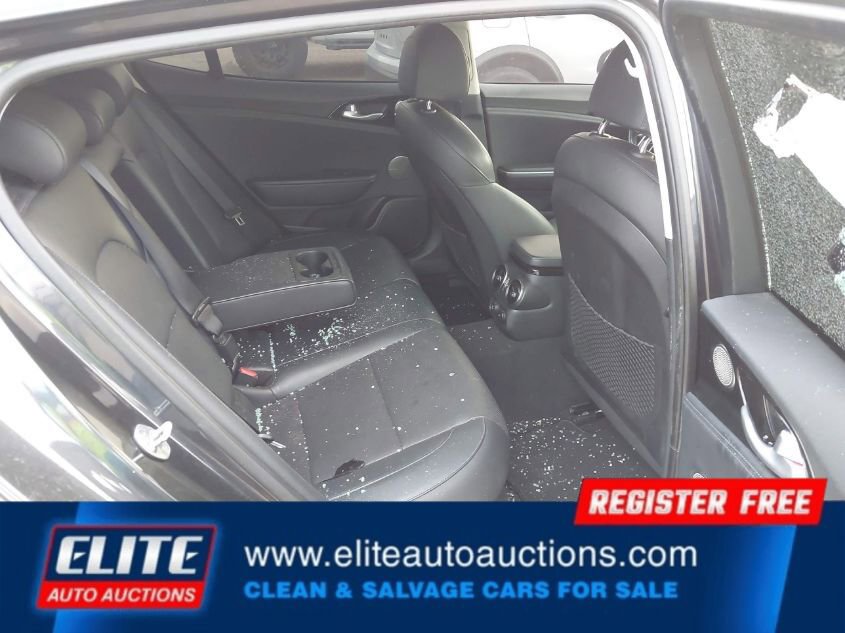 Used 2019 Kia Stinger Premium image 16