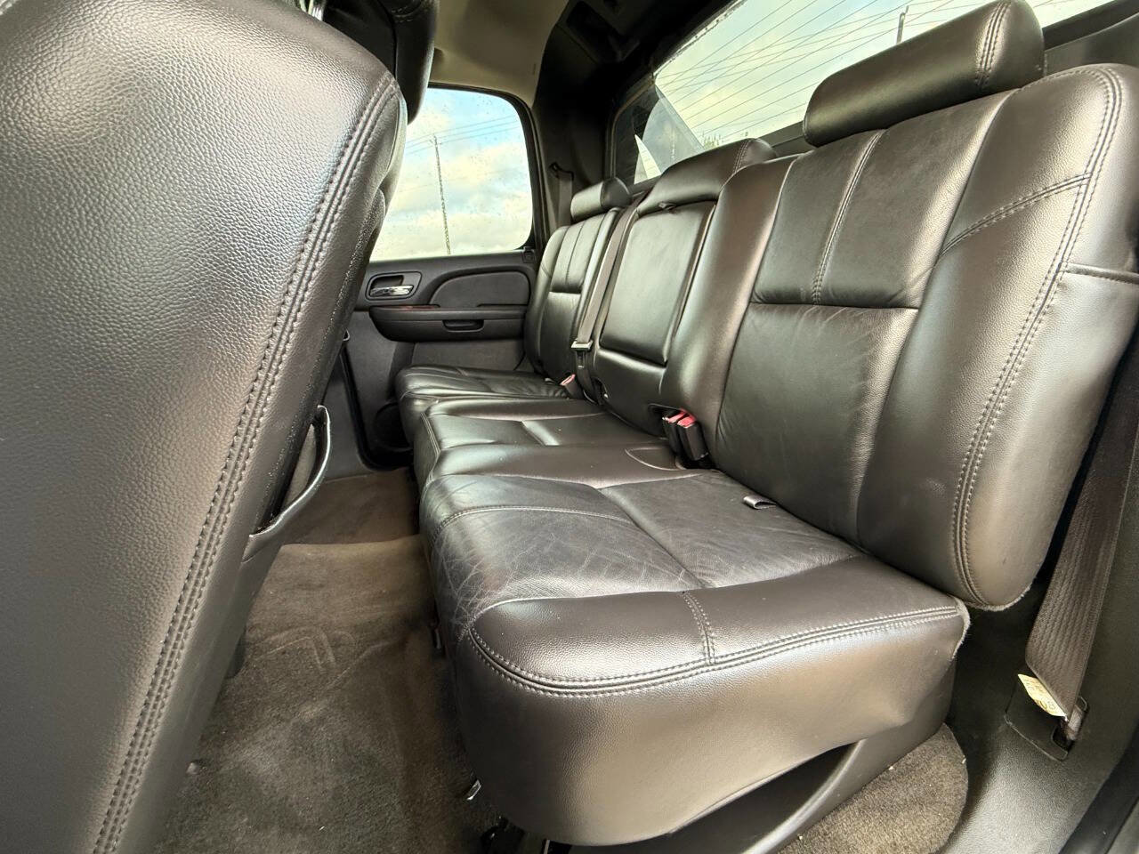 Used 2008 Chevrolet Avalanche LTZ w/ LTZ Preferred Equipment Group image 9