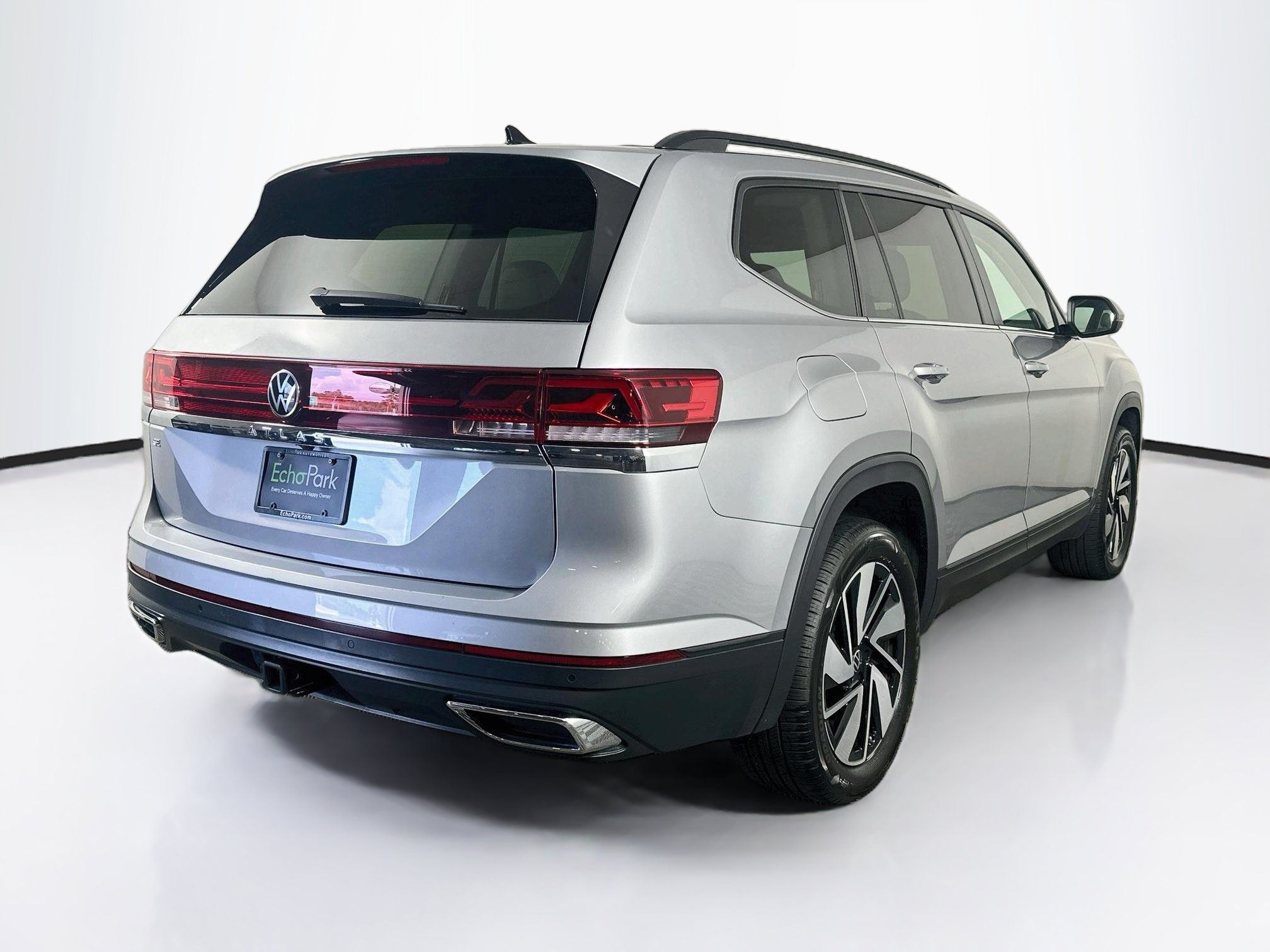 Used 2026 Volkswagen Atlas SE FWD image 9