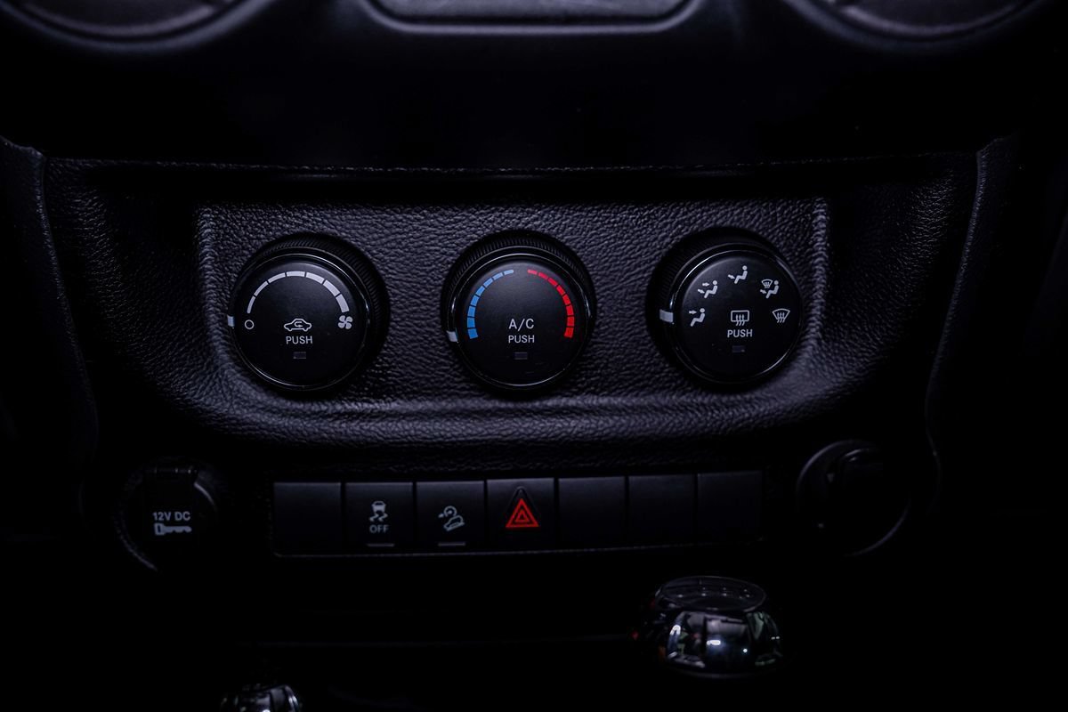 Used 2016 Jeep Wrangler Sport AWD/4WD image 28