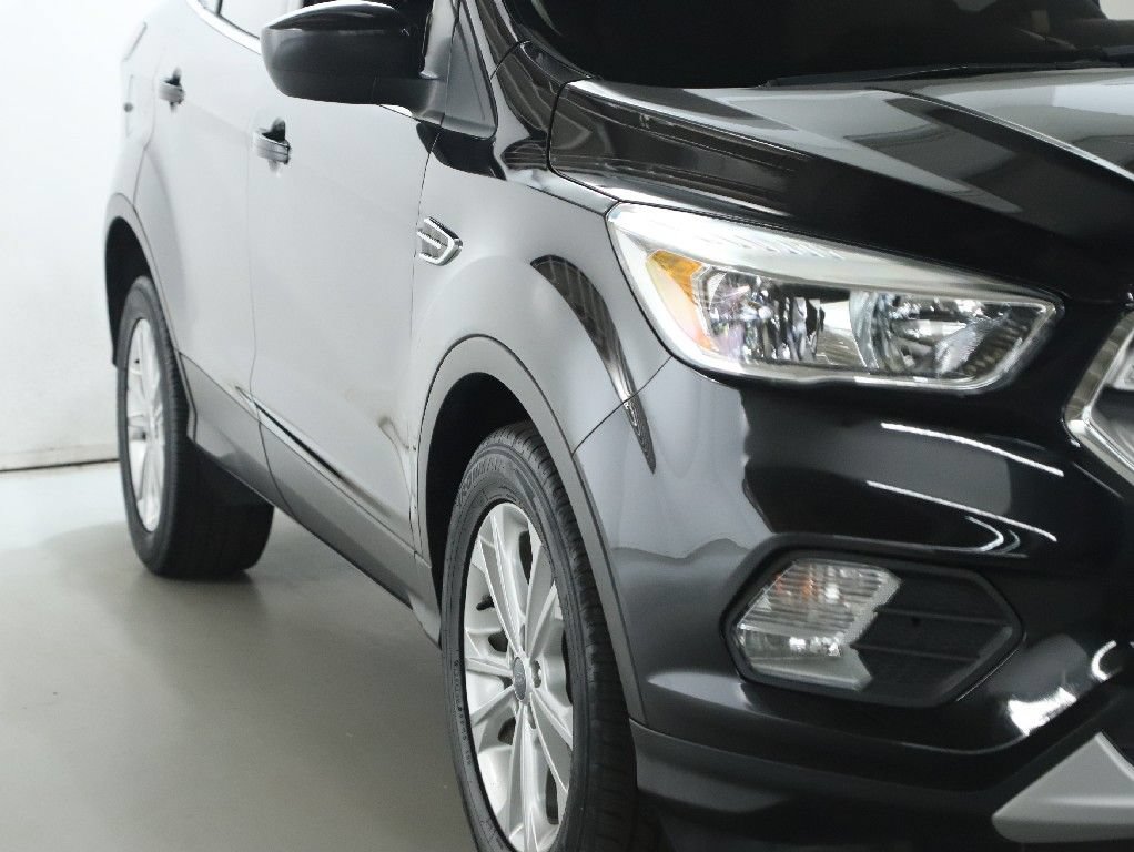 Used 2019 Ford Escape SE FWD image 8