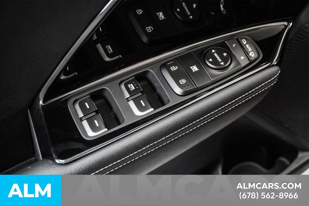 Used 2022 Kia Niro Touring Special Edition image 48