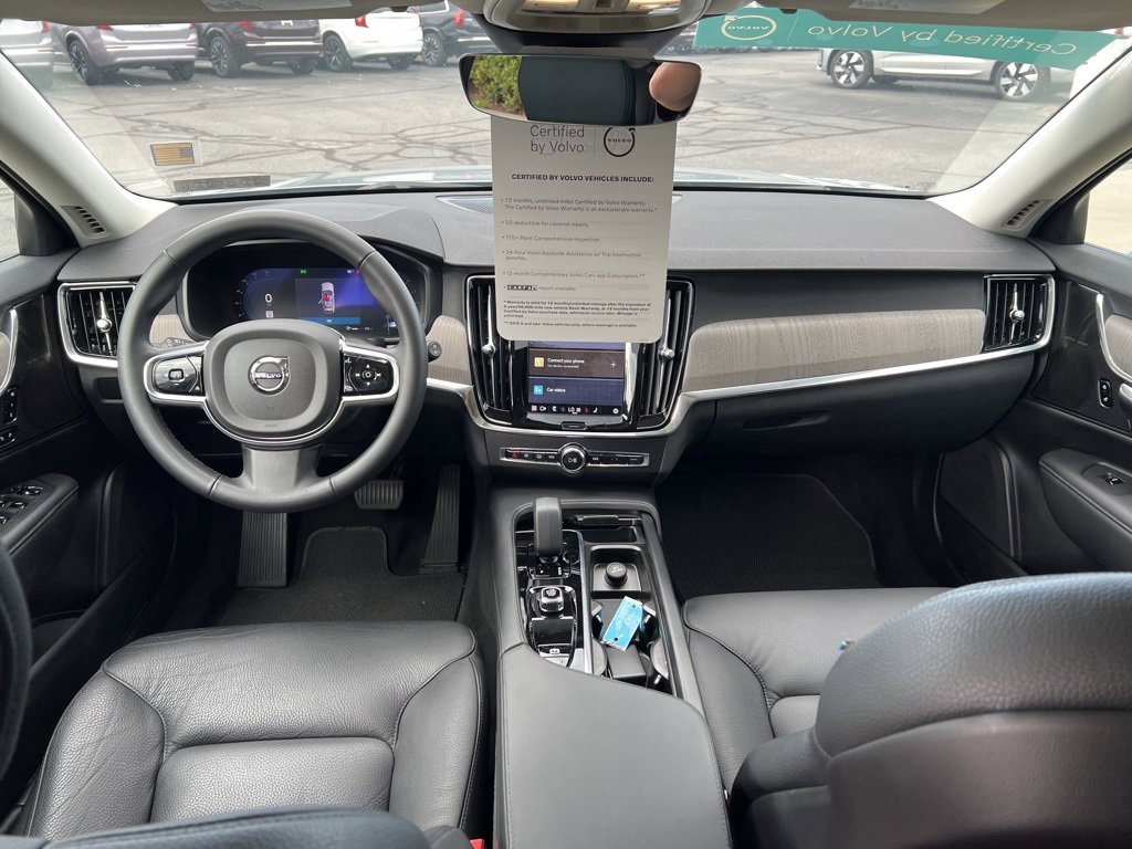 Certified 2025 Volvo V90 B6 Cross Country Plus image 31