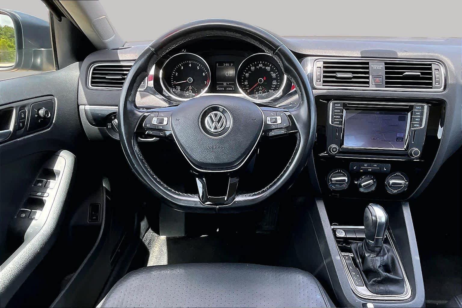 Used 2016 Volkswagen Jetta SEL w/ Lighting Package FWD image 6
