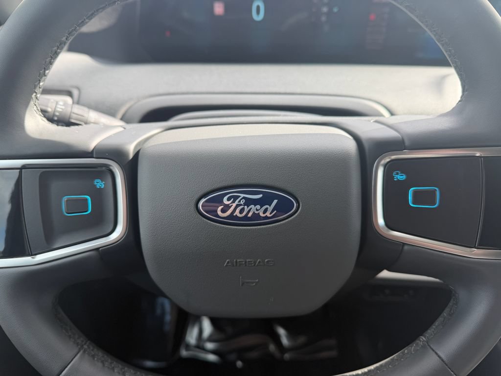 Used 2025 Ford Expedition Max Active AWD/4WD image 27