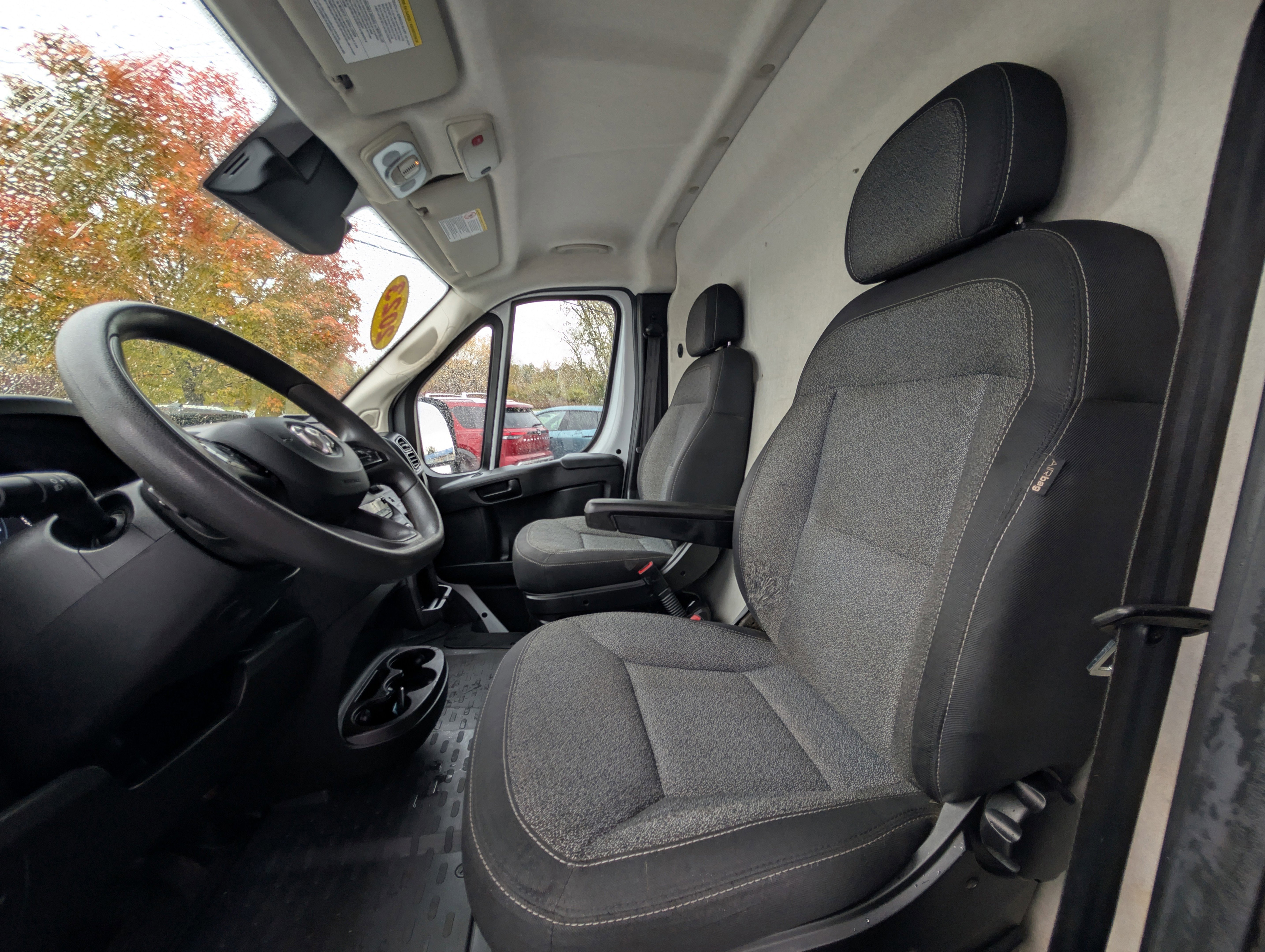 Used 2023 RAM ProMaster 2500 w/ Premium Appearance Group image 29