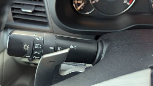 Used 2011 Subaru Outback 2.5i Premium w/ All-Weather Pkg image 28