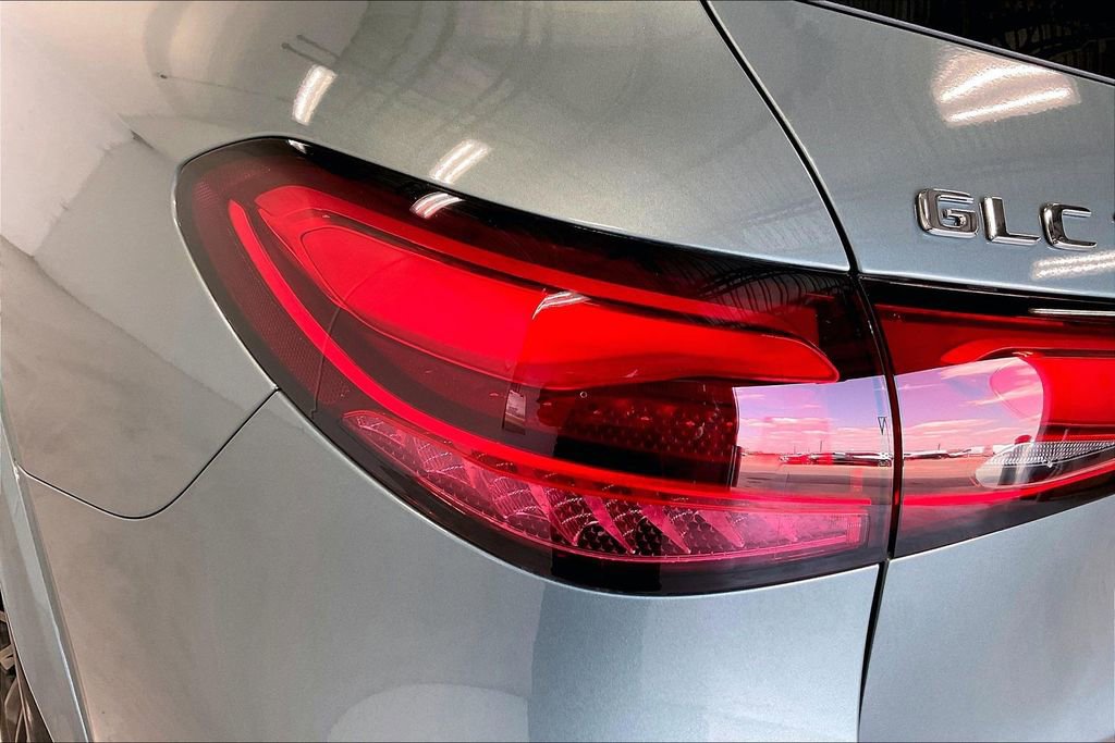 Used 2026 Mercedes-Benz GLC 300 4MATIC image 27