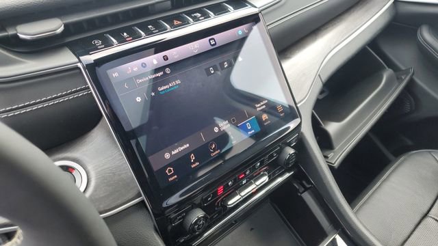 Certified 2023 Jeep Grand Cherokee L Limited w/ Luxury Tech Group II image 18