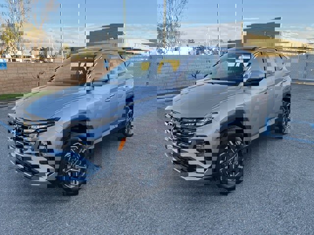 New 2026 Hyundai Tucson Blue SE image 2