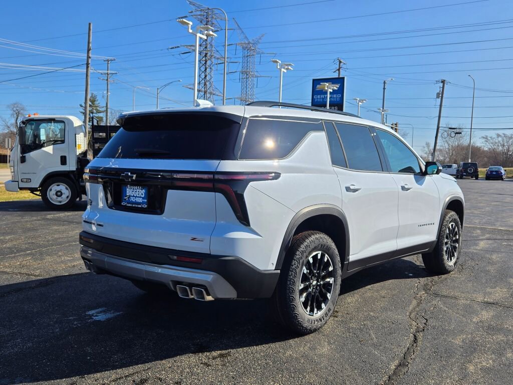 New 2026 Chevrolet Traverse Z71 w/ Enhanced Driving Package image 12