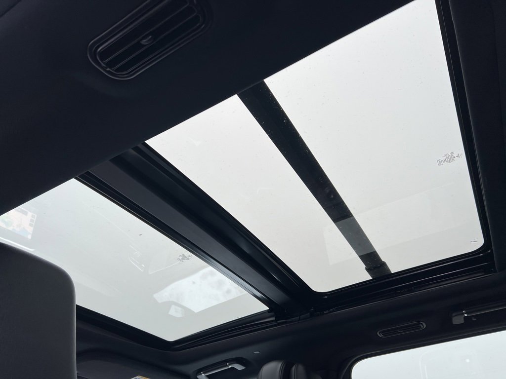 Used 2020 Lincoln Navigator L Reserve w/ Equipment Group 208A Reserve image 34