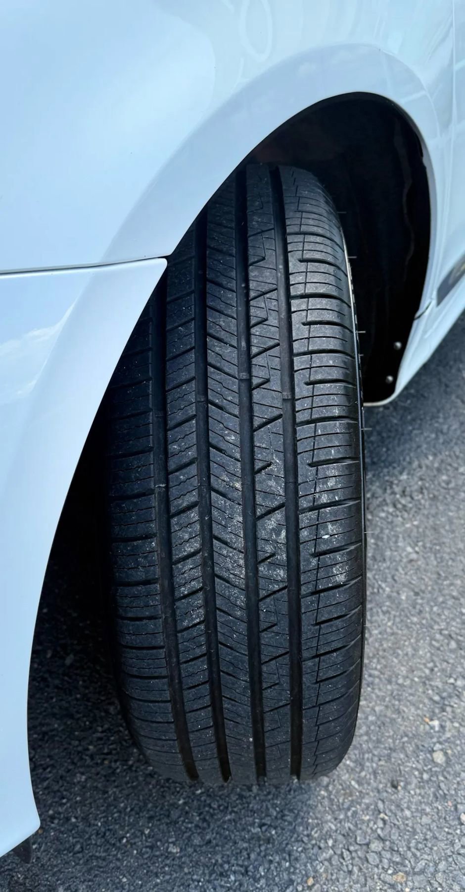 Used 2017 Volvo XC60 T6 Dynamic w/ Preferred Option Package image 59