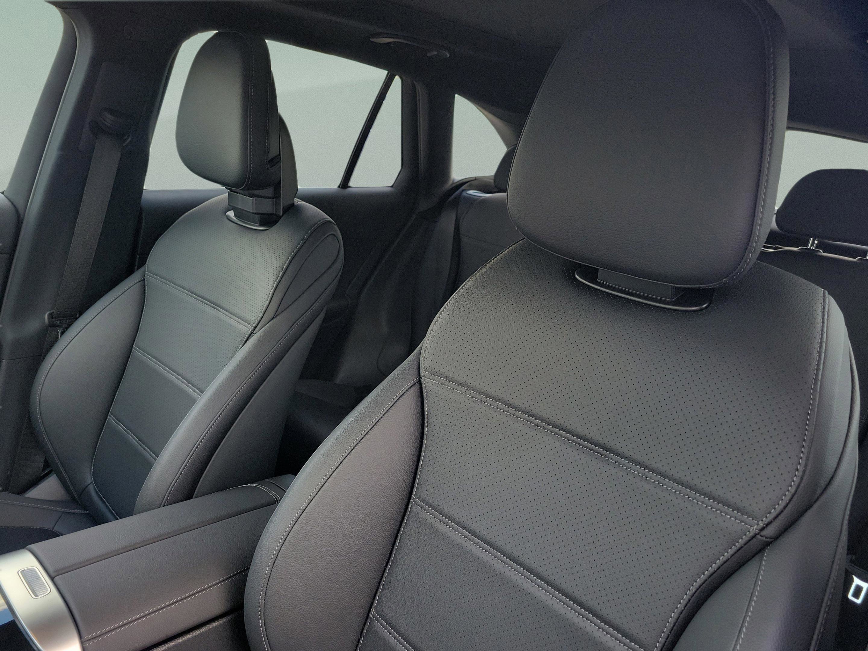 Certified 2026 Mercedes-Benz GLC 300 4MATIC image 18