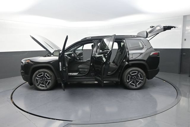 New 2026 Jeep Cherokee Laredo AWD/4WD image 32
