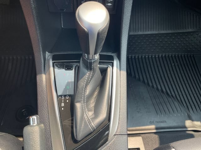 Used 2018 Toyota Corolla XLE FWD image 18