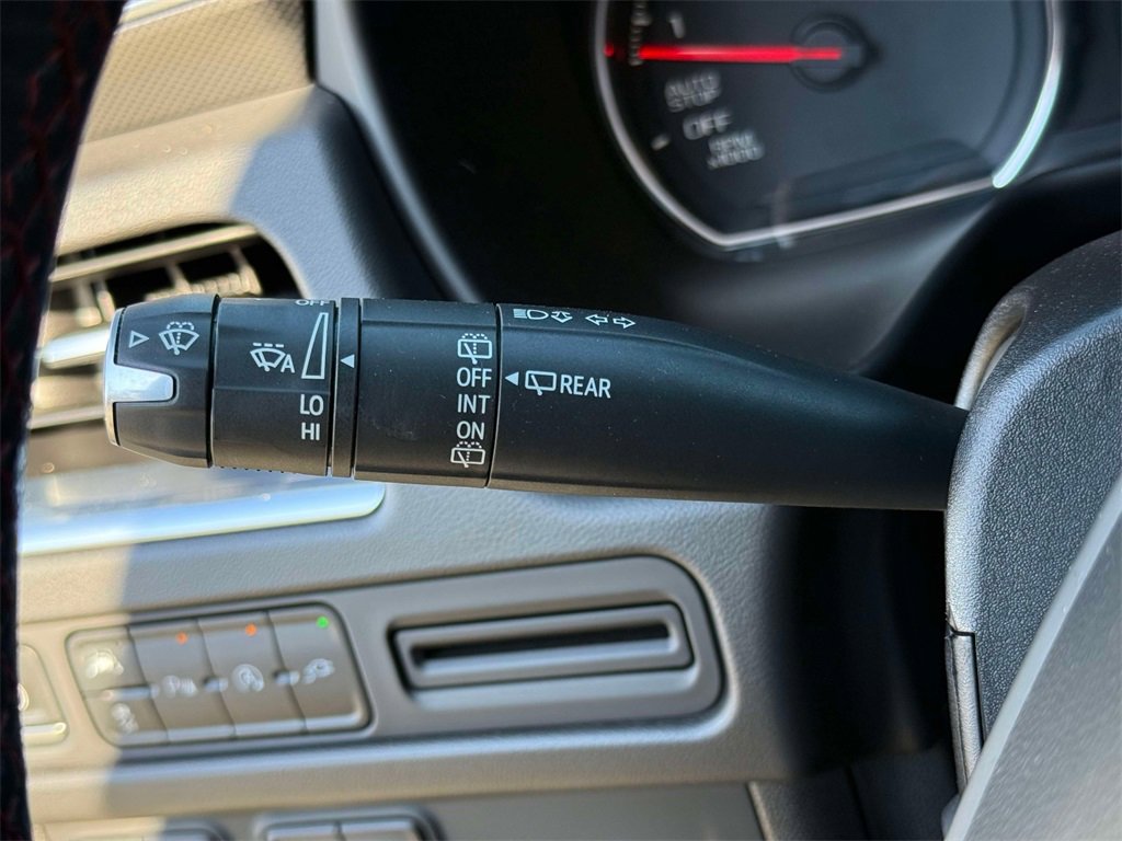 Used 2021 Chevrolet Suburban RST w/ Luxury Package image 32