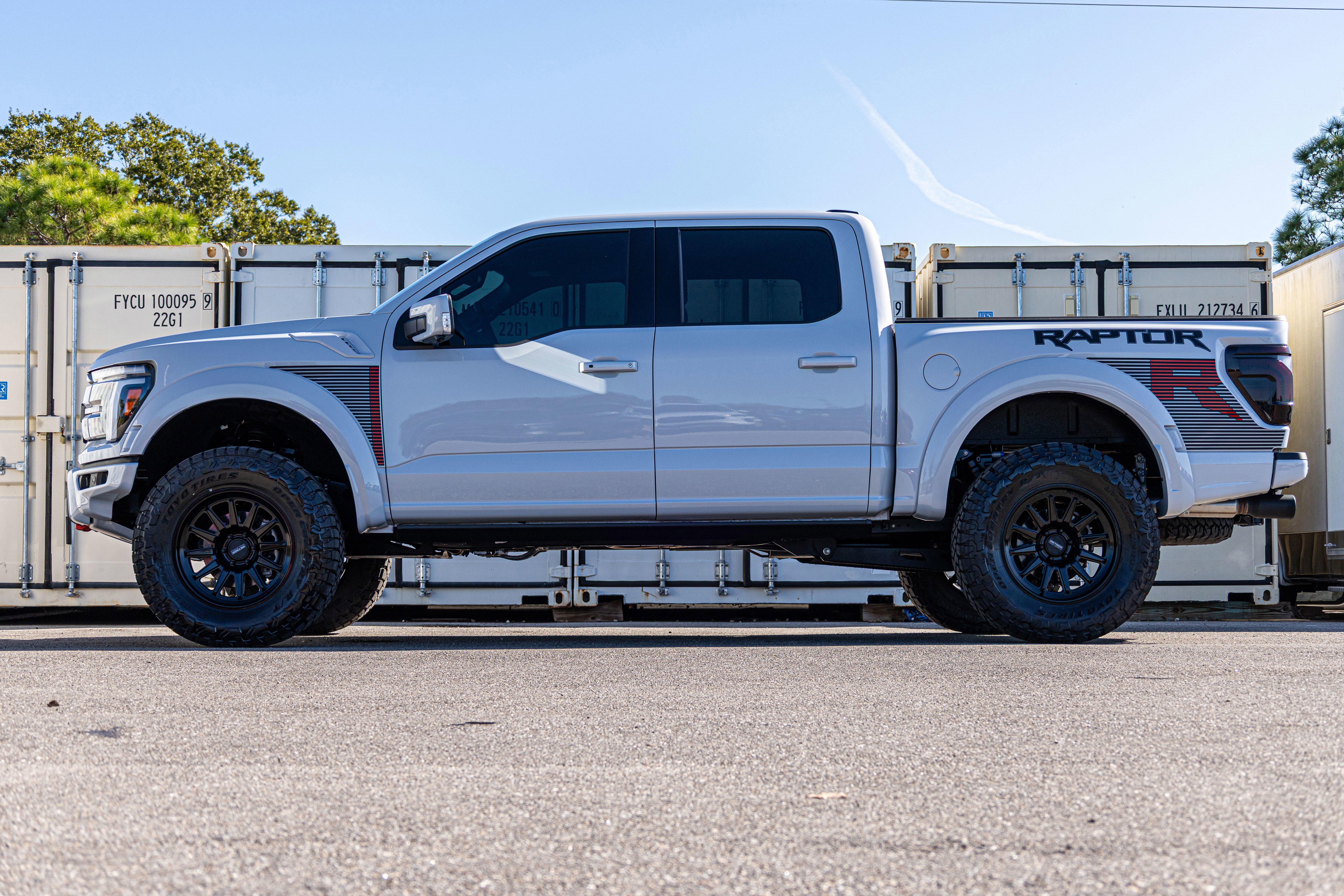 Certified 2025 Ford F150 Raptor w/ Equipment Group 803A Raptor R image 7