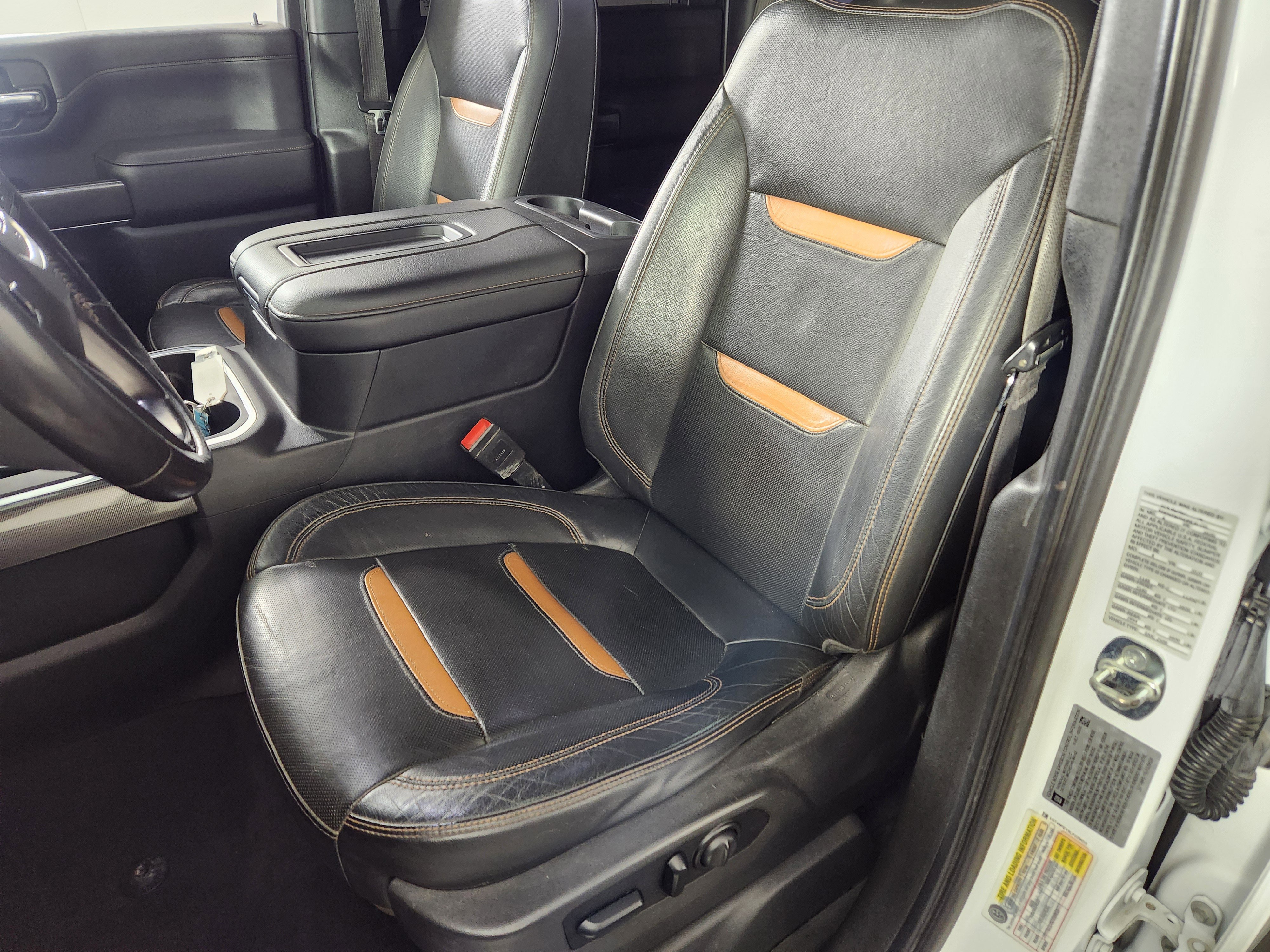 Used 2020 GMC Sierra 2500 AT4 w/ AT4 Premium Package image 12