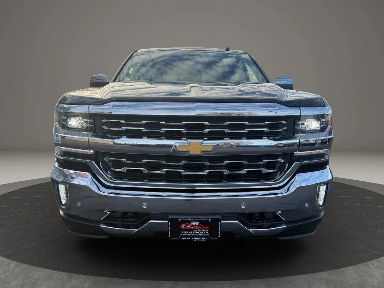 Used 2017 Chevrolet Silverado 1500 LTZ w/ LTZ Plus Package image 3