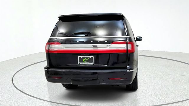 Used 2021 Lincoln Navigator Reserve AWD/4WD image 7