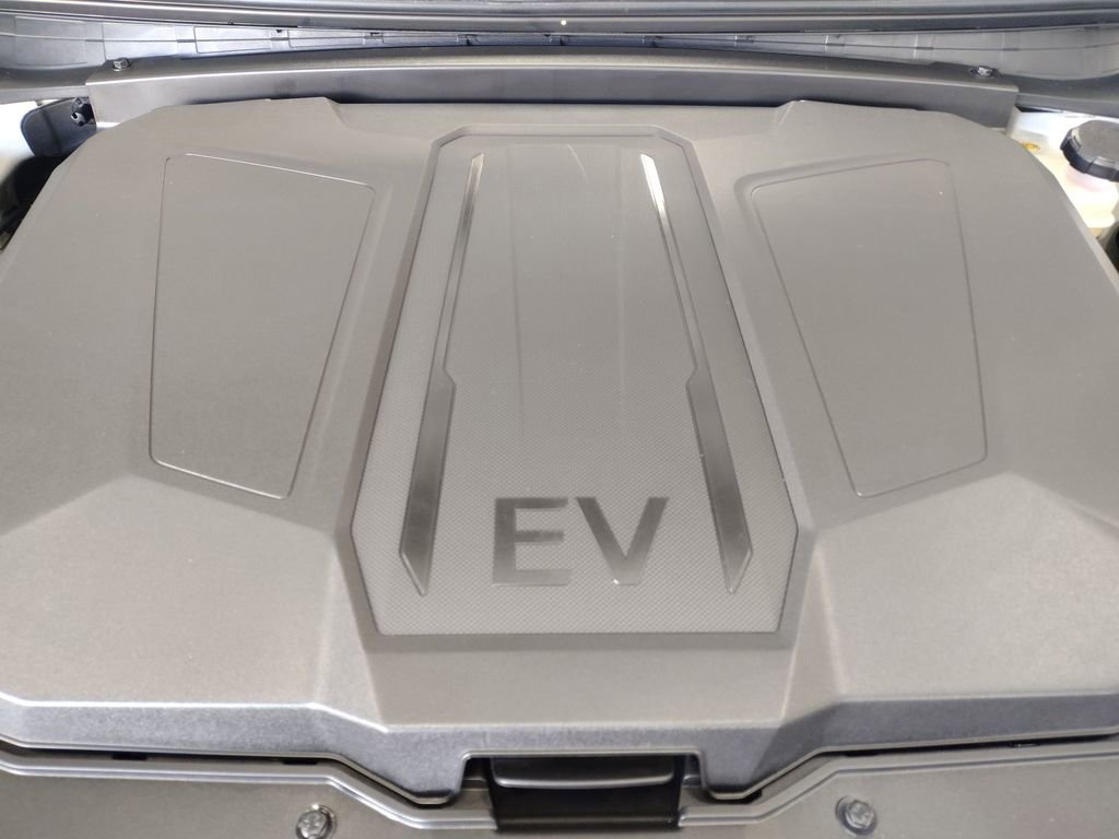 New 2025 Hyundai Ioniq 5 XRT image 8