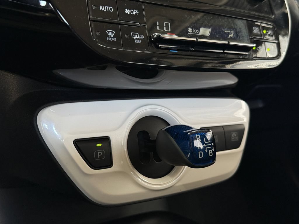 Used 2018 Toyota Prius Two w/ Prius Two Safety Plus Package FWD image 20