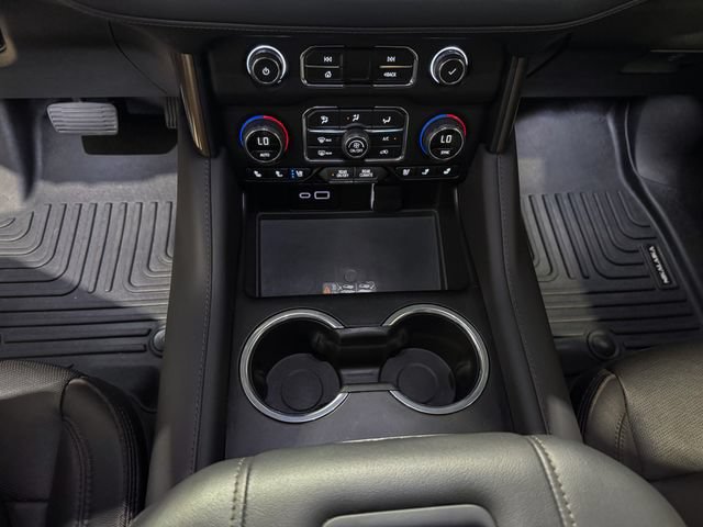 Used 2023 Chevrolet Suburban High Country AWD/4WD image 18