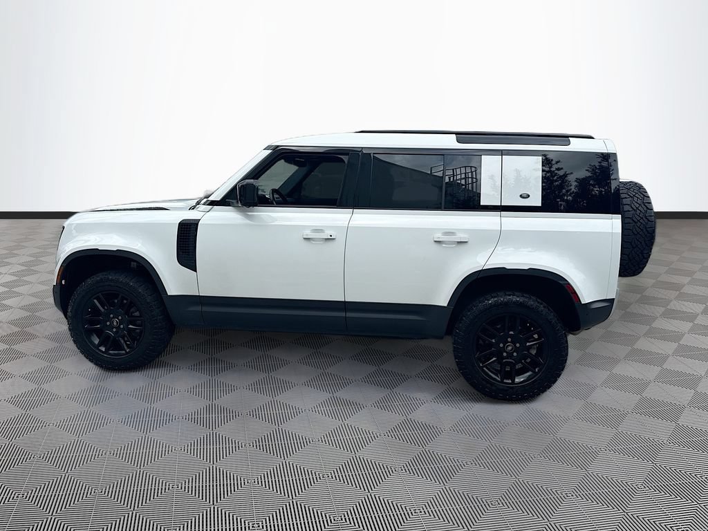 Used 2024 Land Rover Defender 110 S AWD/4WD image 9