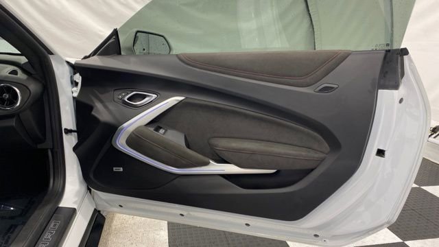 Used 2019 Chevrolet Camaro ZL1 image 18