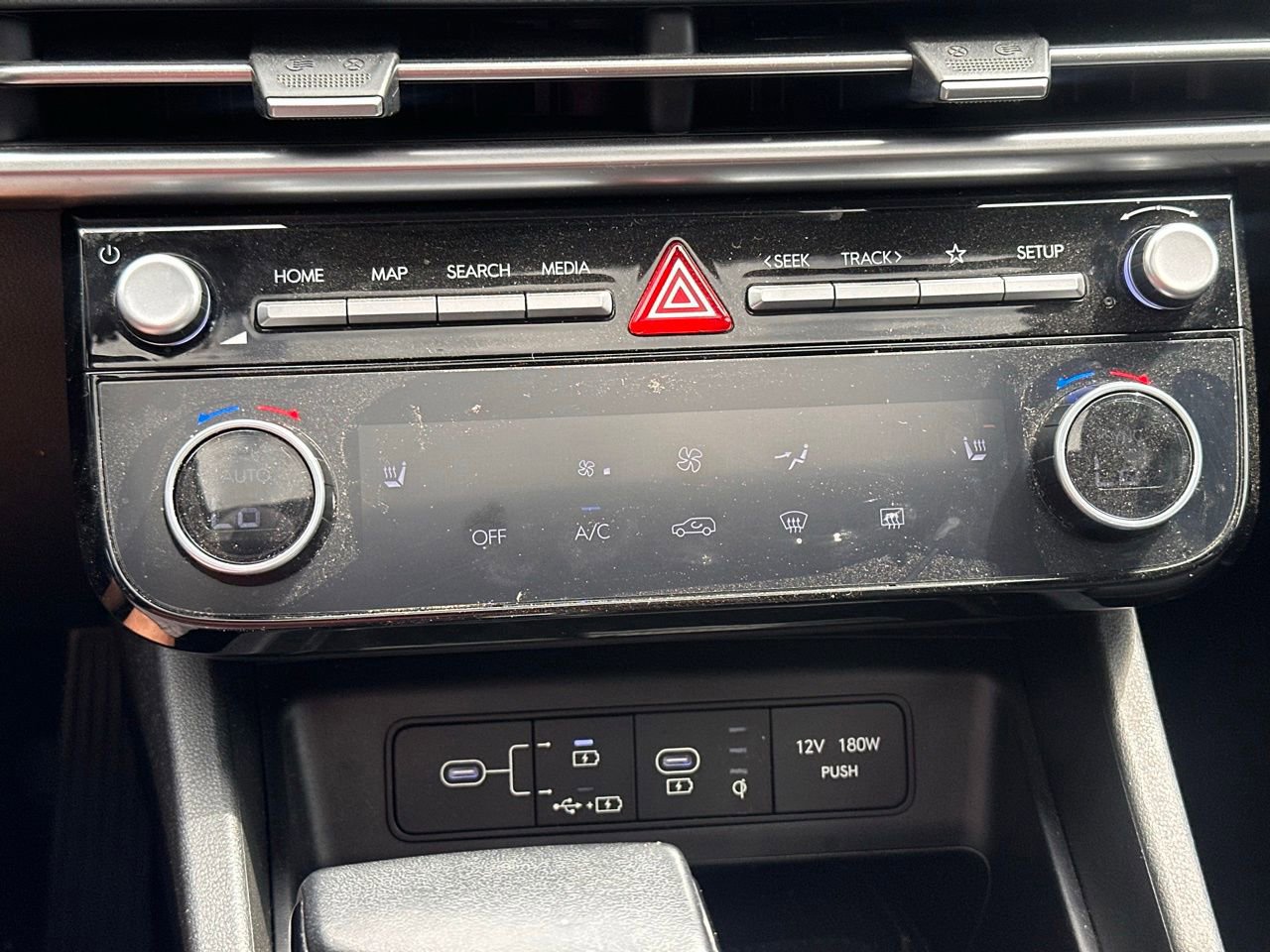 Used 2025 Hyundai Tucson SEL FWD image 33