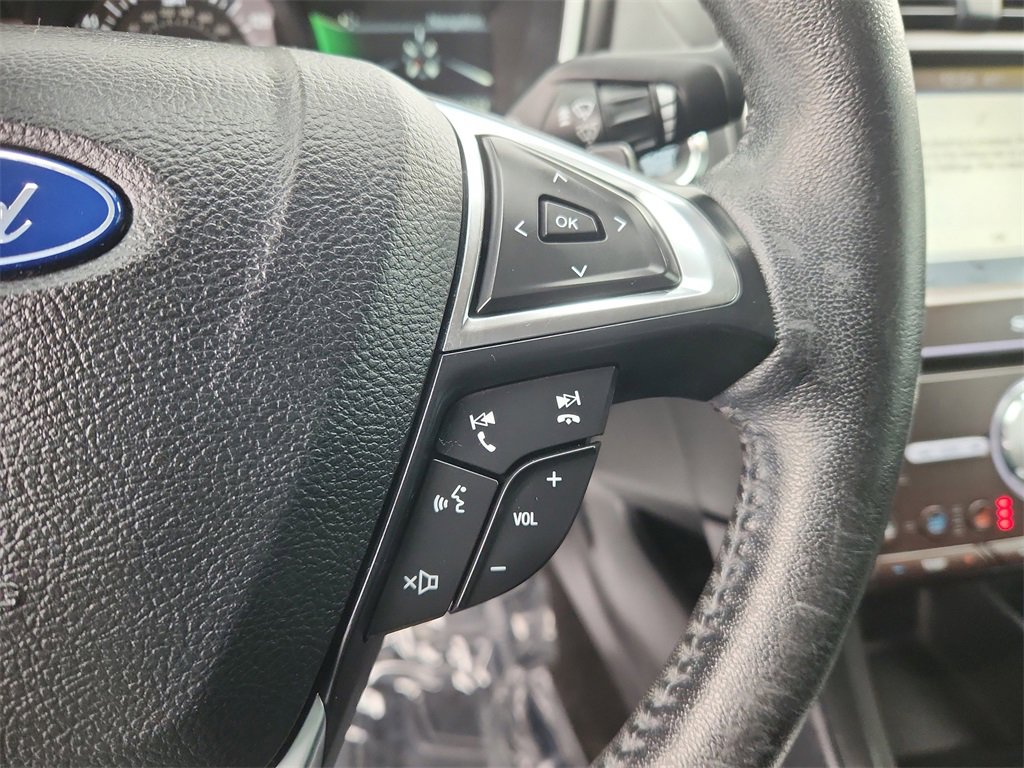 Used 2019 Ford Fusion Titanium image 21