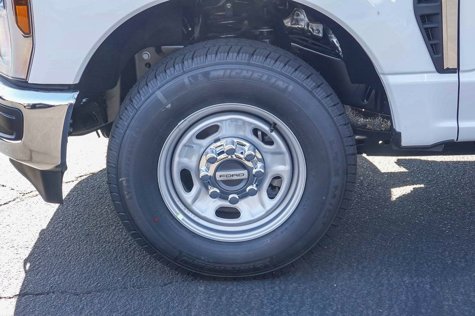 New 2026 Ford F250 XL w/ XL Chrome Package image 10