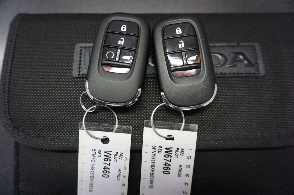 Used 2023 Honda Pilot Elite image 20