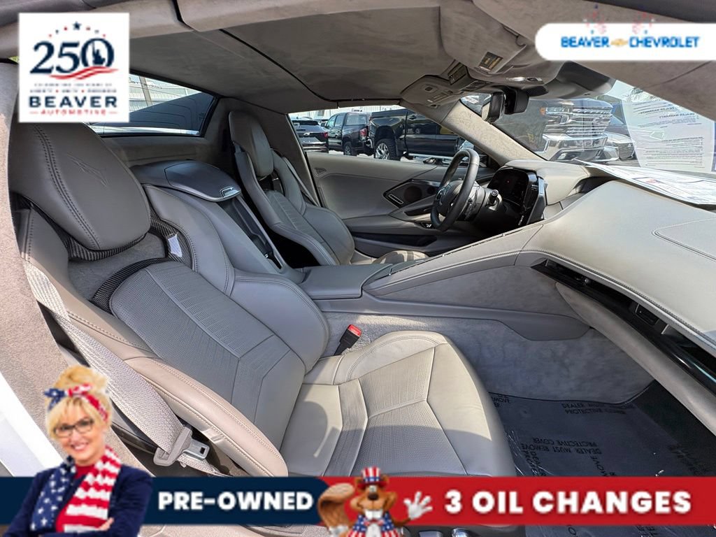 Used 2025 Chevrolet Corvette Stingray Premium Conv w/ Z51 Performance Package RWD image 25