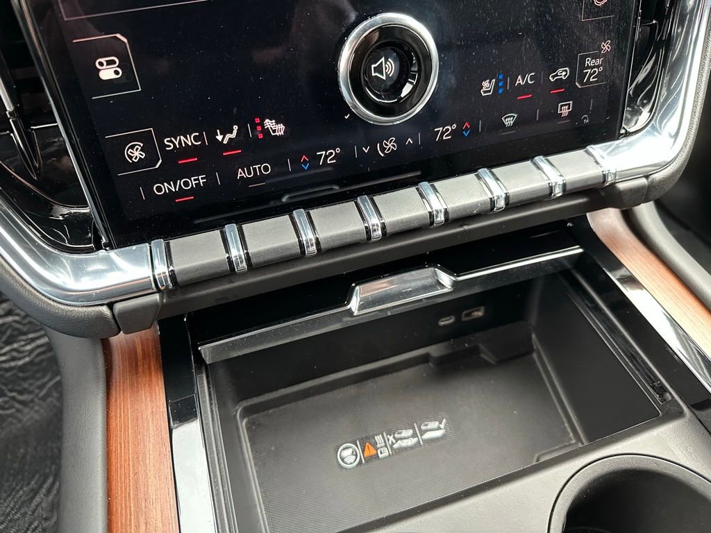 Certified 2025 GMC Yukon Denali image 26