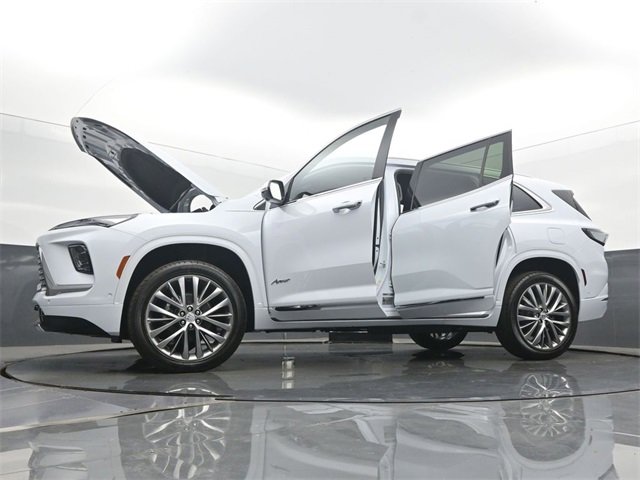 New 2026 Buick Enclave Avenir w/ Super Cruise Package image 61