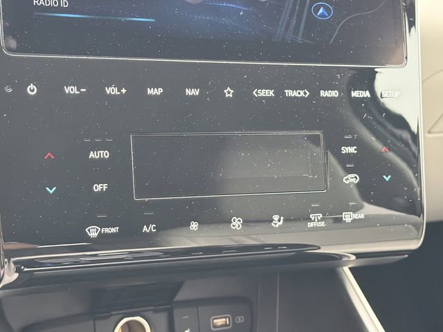 Certified 2023 Hyundai Tucson Limited w/ Cargo Package FWD image 31