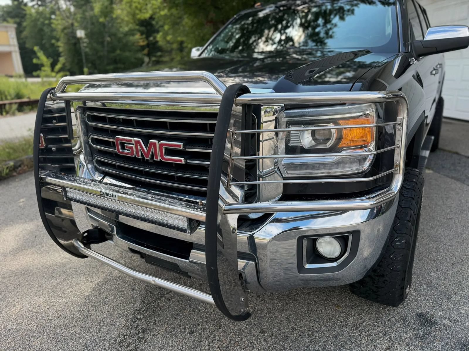Used 2015 GMC Sierra 2500 SLT w/ Snow Plow Prep Package AWD/4WD image 13