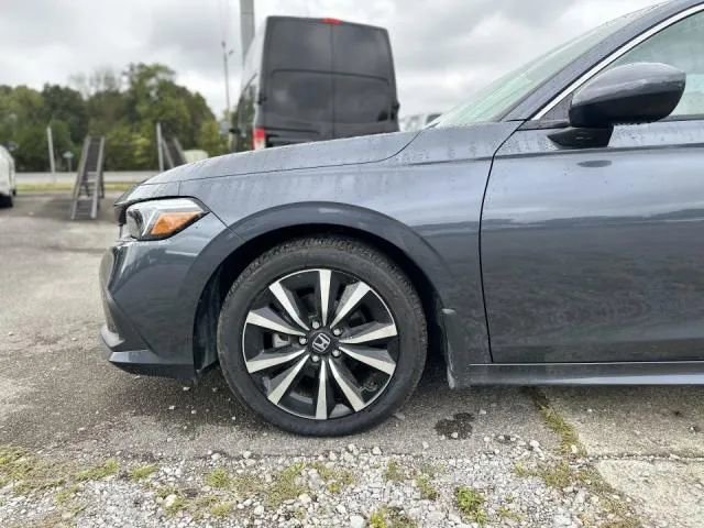 Used 2023 Honda Civic EX image 7