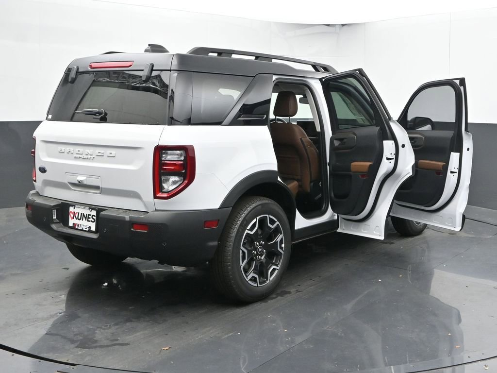 New 2025 Ford Bronco Sport Outer Banks w/ Outer Banks Tech Package+ image 57