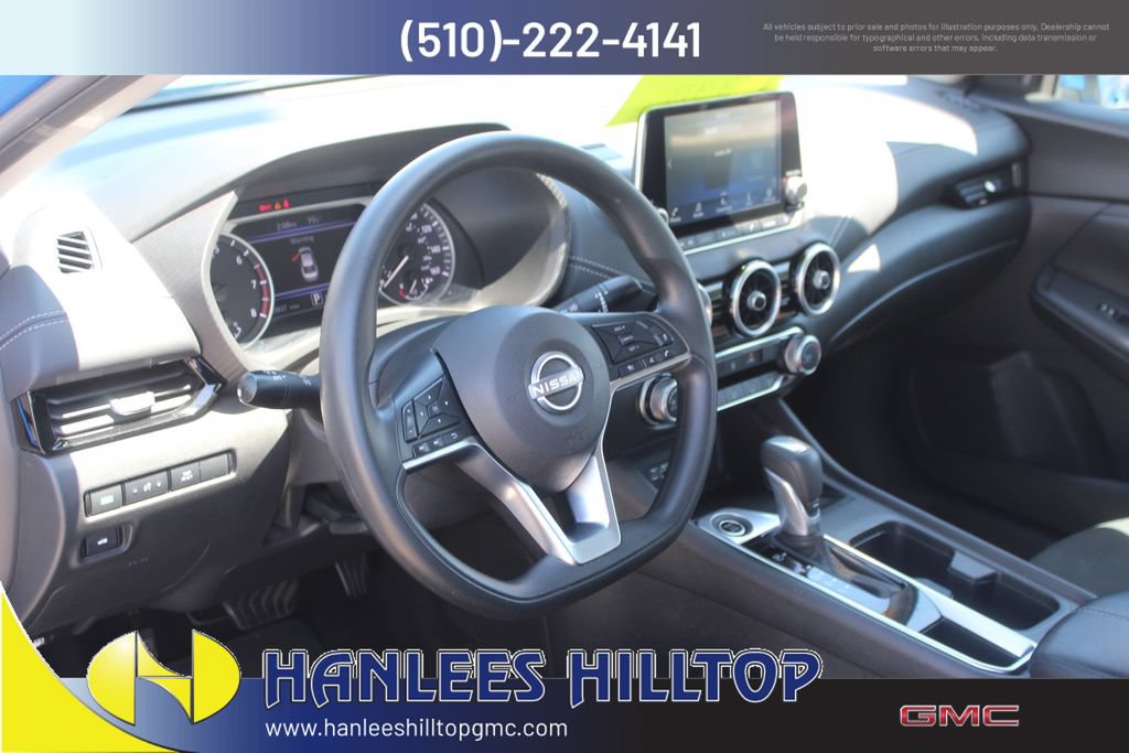 Used 2024 Nissan Sentra SV FWD image 11